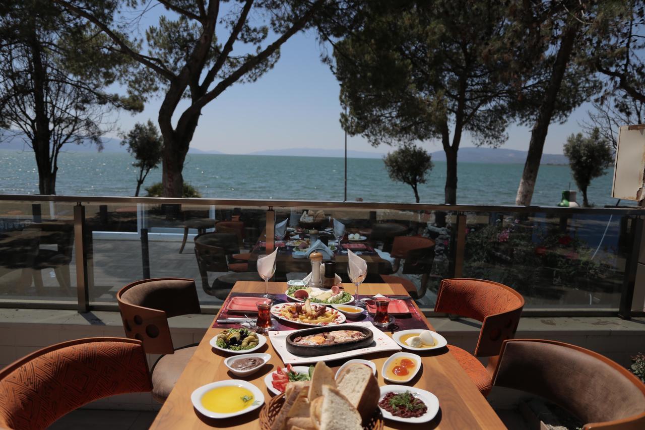 Grand Nicea Hotel Ιζνίκ Εξωτερικό φωτογραφία