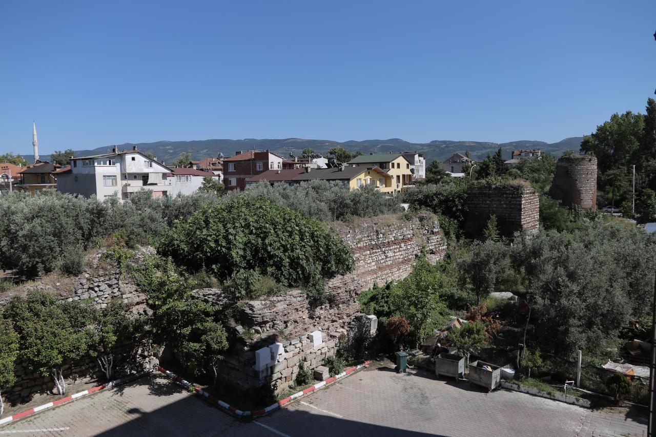 Grand Nicea Hotel Ιζνίκ Εξωτερικό φωτογραφία