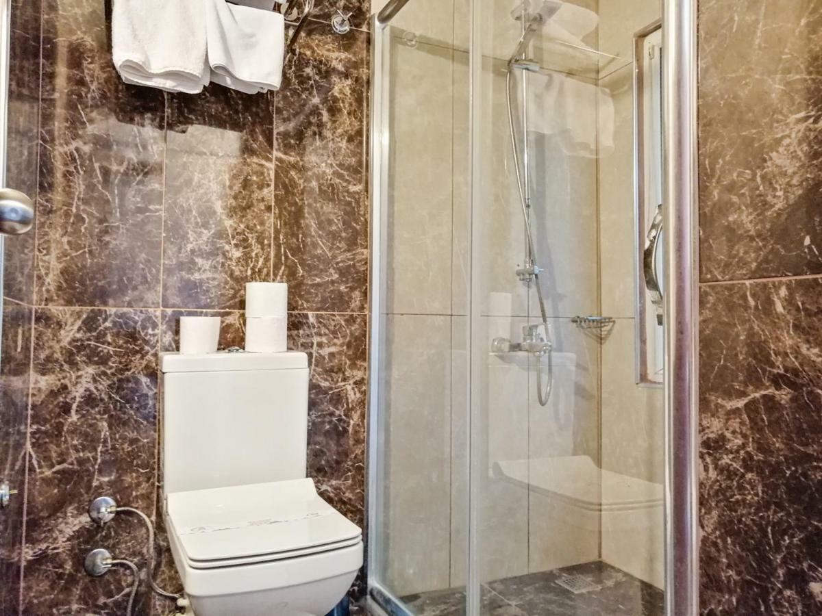 Grand Nicea Hotel Ιζνίκ Εξωτερικό φωτογραφία